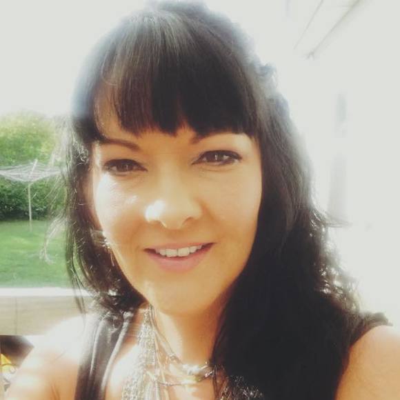 Meet your Posher, Traci - Picture 1 of 1